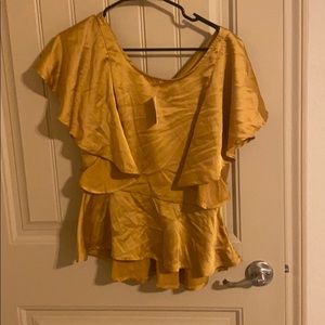 Brand new top never worn